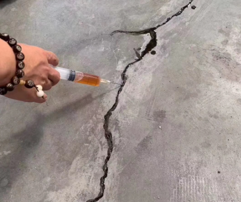 阿图什混凝土裂缝修补技术详解​